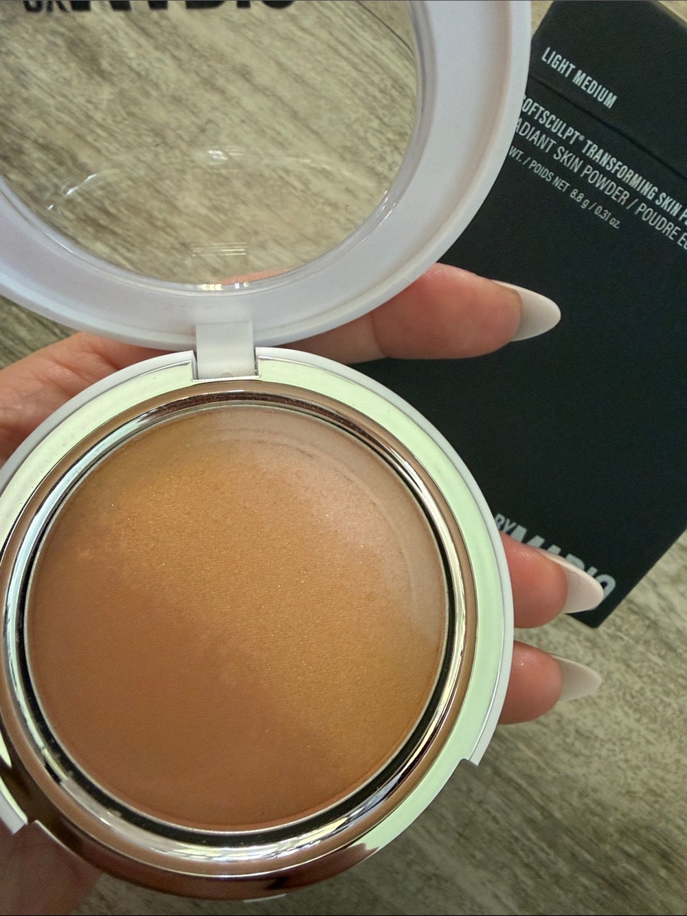 Makeup By Mario Light/Medium Cream Bronzing & Contour - Warm Beige